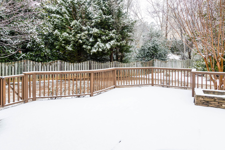 Win at Winter Maintenance: Here Are the Best Winter Maintenance Tips For Your Deck